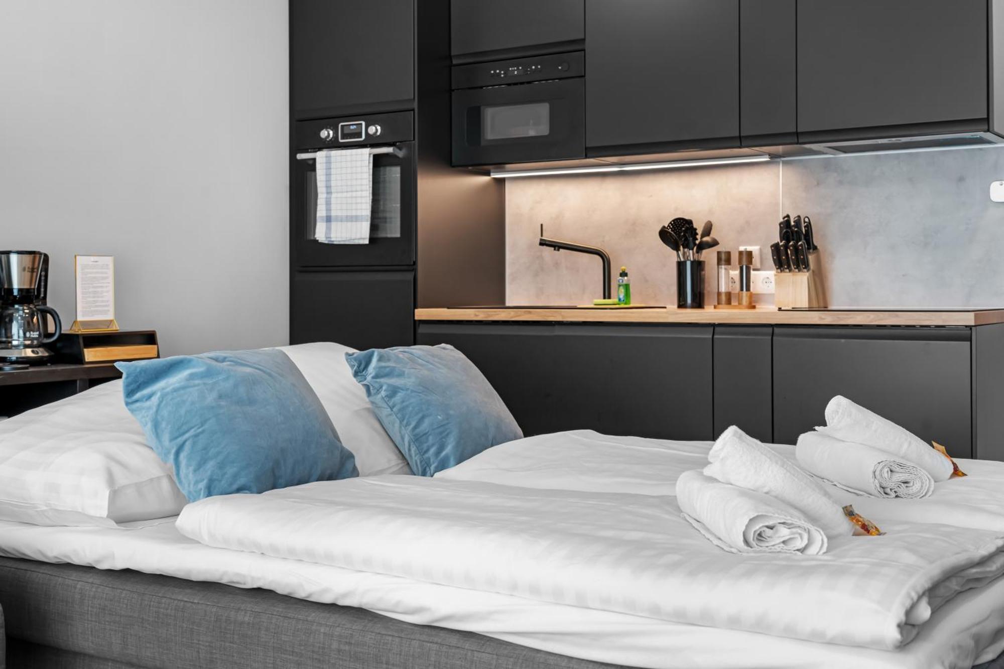Design Luxus, Vollausstattung, Neubau, 30Min Hbf Leipzig 8, Naehe Flughfaen, Bmw, Dhl, Amazon Lägenhet Schkeuditz Exteriör bild